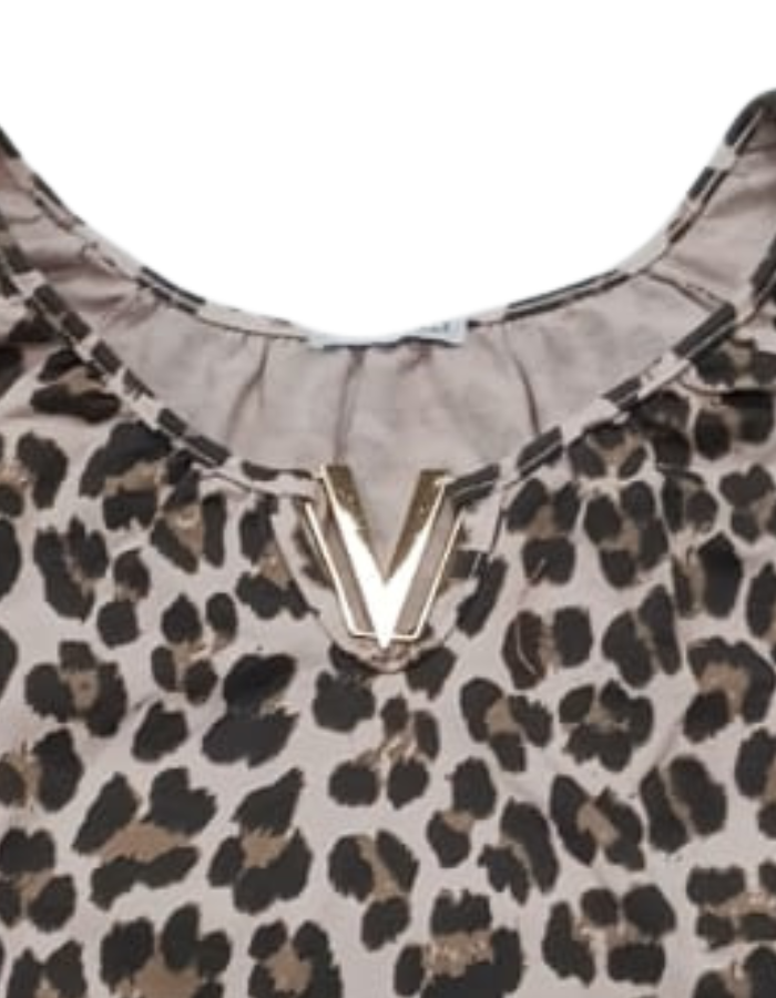 Leopard Print "V" Feature Top