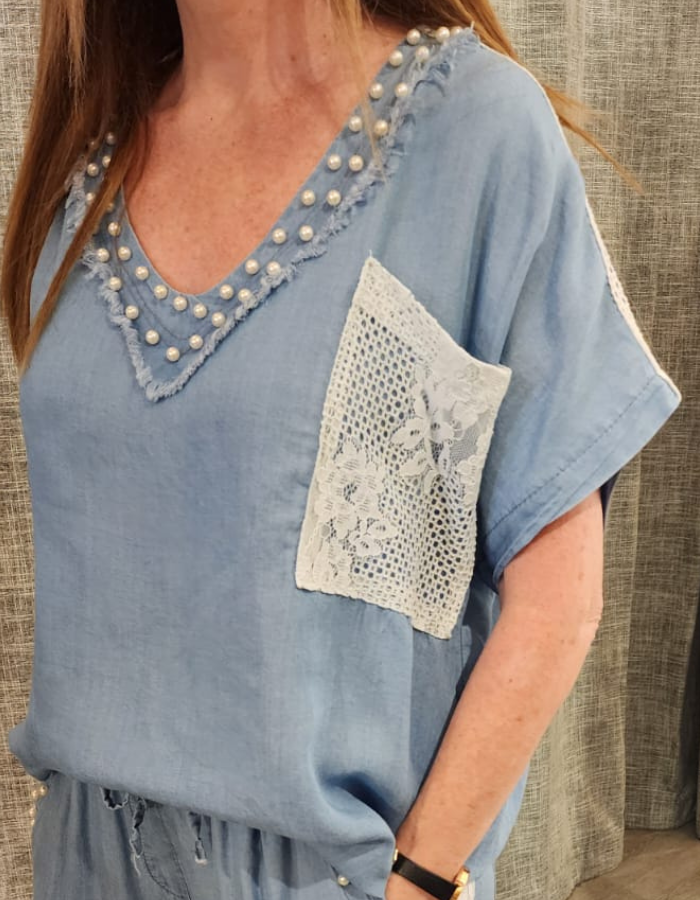 Pearl V-Neck Collar & Lace Pocket Top