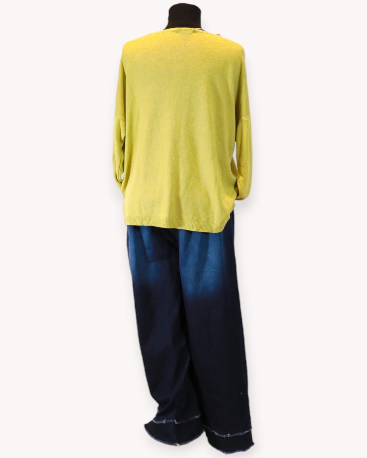 Long-Sleeve Light-weight Knit