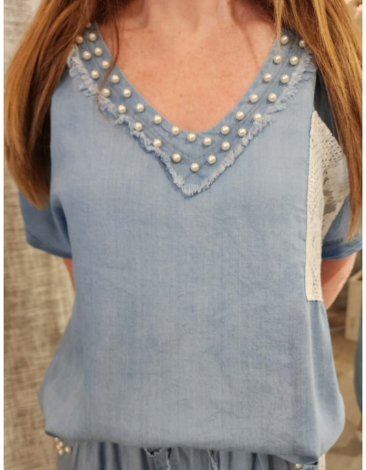 Pearl V-Neck Collar & Lace Pocket Top